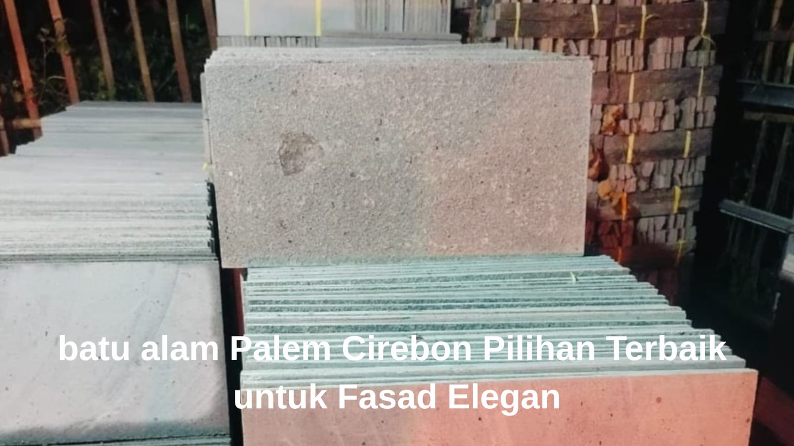 Kamera merekam dokumentasi detail tekstur dan warna khas batu alam Palem Cirebon pilihan